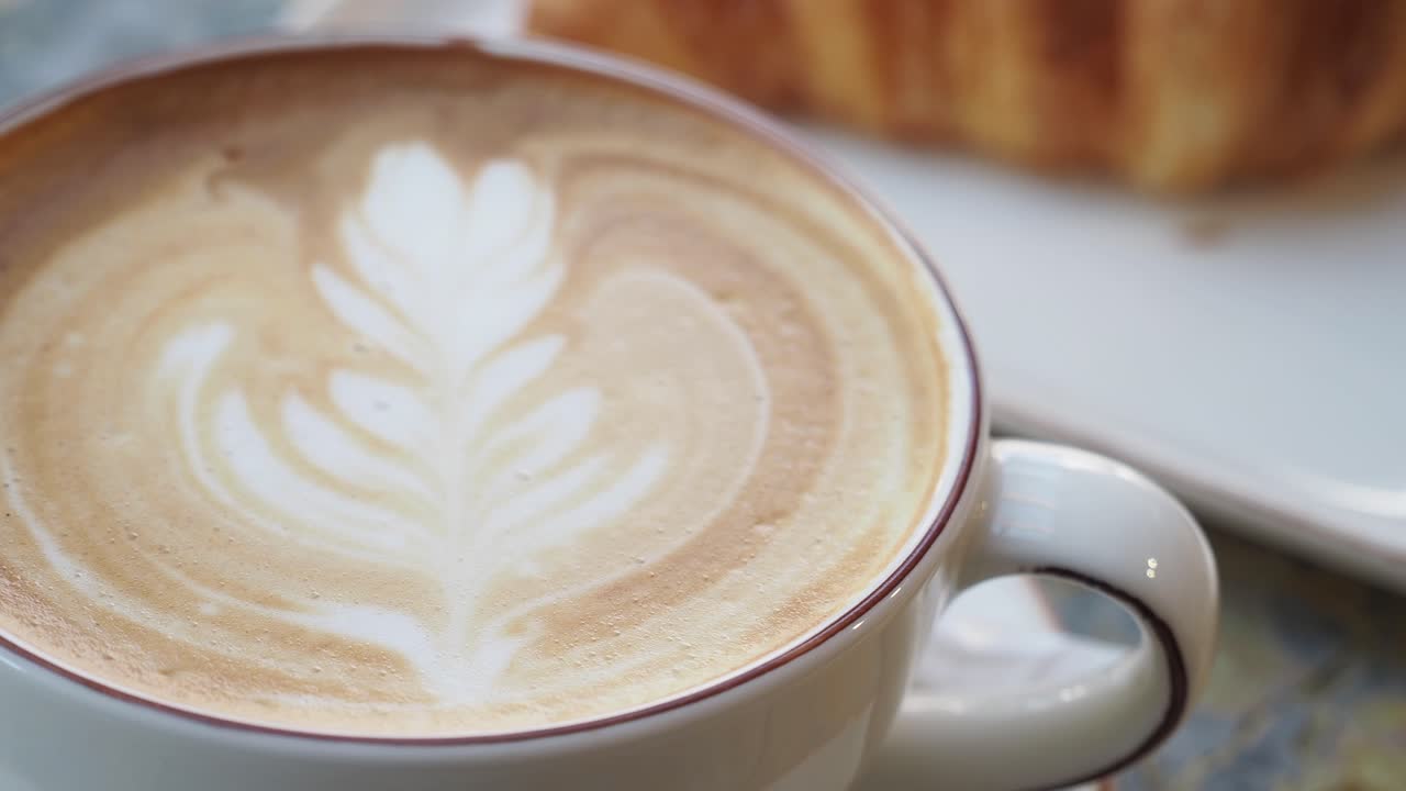 라테와 크로아산