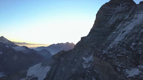 Pico-Del-Mont-Cervin,-El-Cervino,-Al-Amanecer