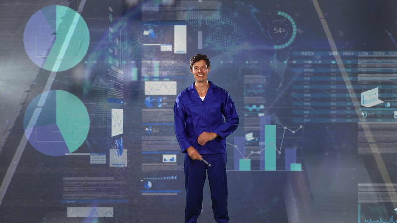 animación de diversos datos financieros y gráficos sobre el hombre caucásico feliz y el tráfico vial.