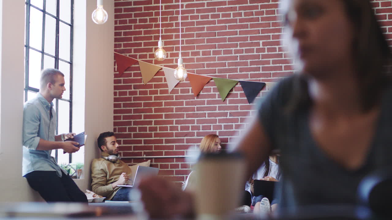 estudiantes, colaboración y trabajo en grupo
