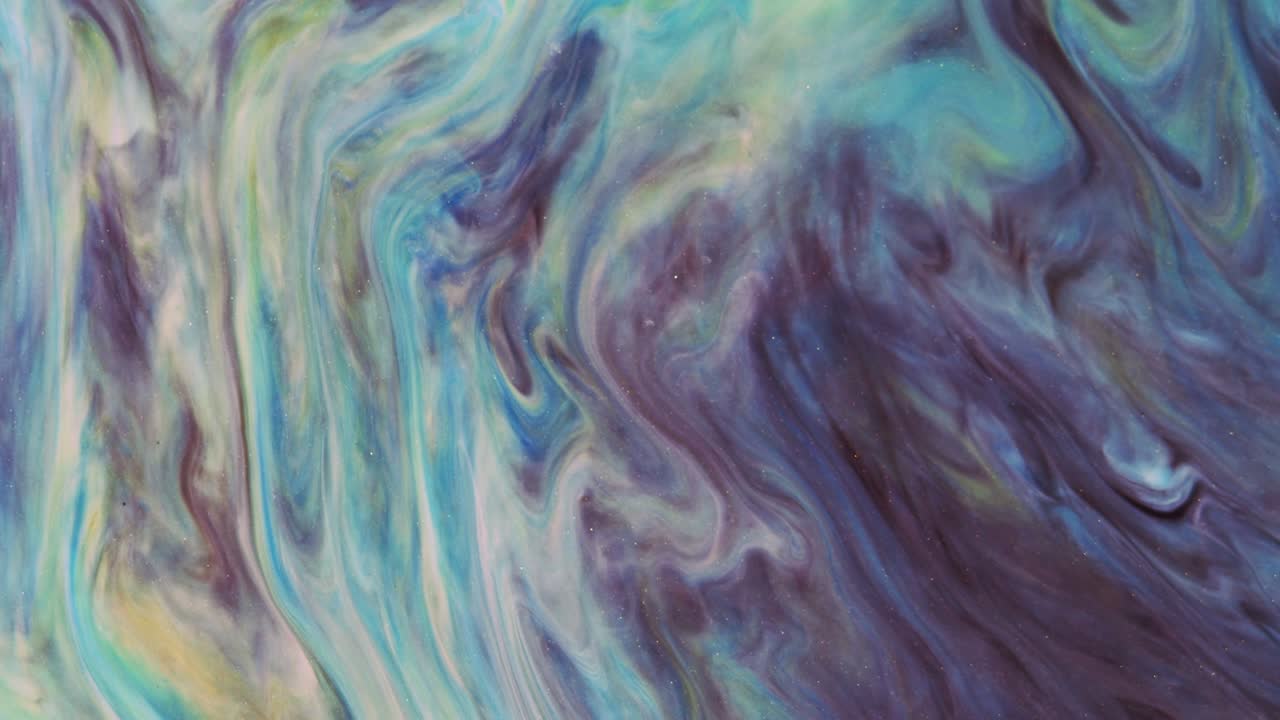 파란색 배경에 파란색-은 줄무, 깊은 잉크 공간, 폭발 파동은 원으로 퍼져, 페인트를 혼합합니다.