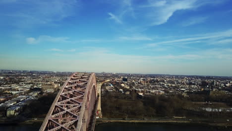 Astoria-Park-Es-Mi-Lugar-Favorito-Para-Volar-Mi-Dron-Y-Por-Eso-Es-Uno-De-Los-Hermosos-Lugares-Que-Debes-Visitar-En-Nueva-York