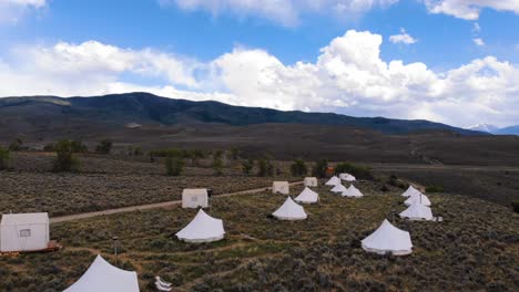 Aerial-ascending-shot-over-a-camp-site-in-the-Estes-Park-of-Colorado