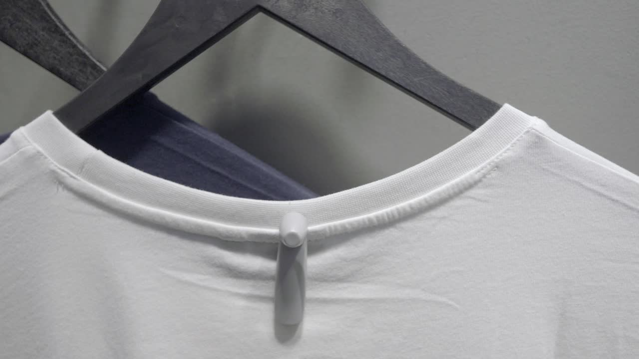 에 있는 티셔츠