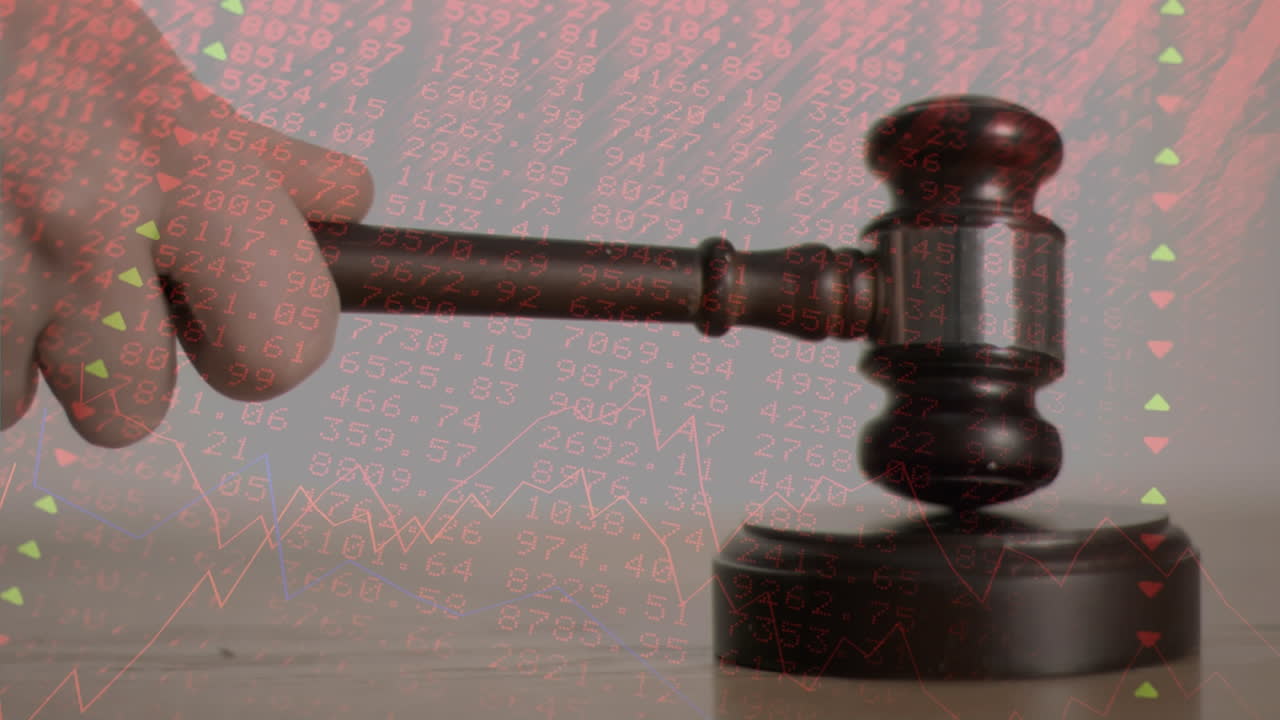 animación de las estadísticas y el procesamiento de datos financieros sobre el martillo del subastador