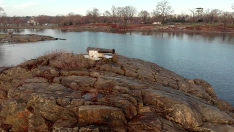 circling a cannon at glen island park