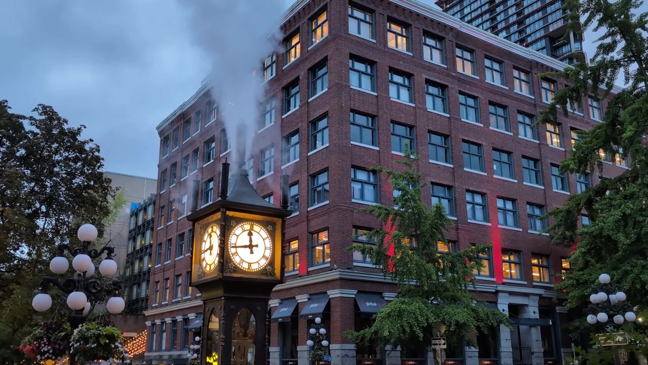 Orologio a vapore di Gastown, attrazione turistica nel centro di Vancouver, inquadratura di presentazione turistica