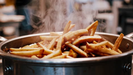 cocinar patatas fritas