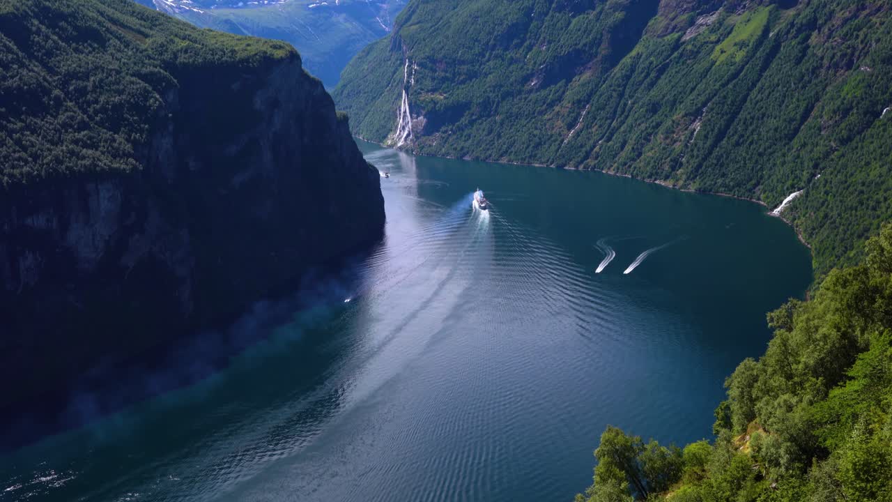 fiorde de geiranger, noruega.