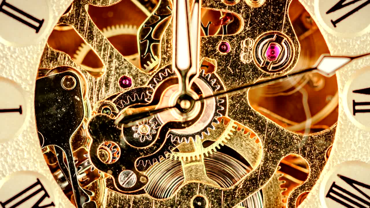 спиральные часы отслеживают время на низкой глубине поля. сосредоточьтесь на передачах.