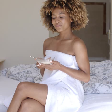 Female-Eating-Breakfast-In-Bed