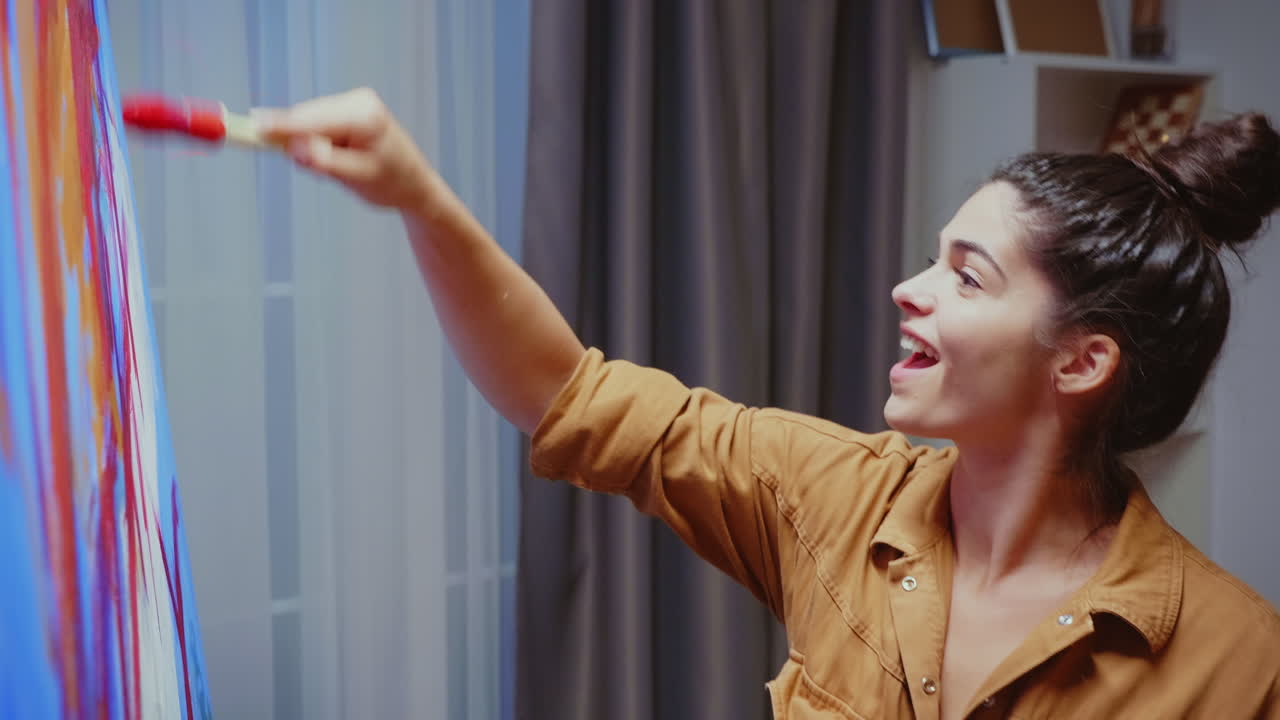 pintor creativo en el estudio de arte