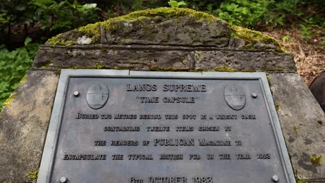 plaque commemorating a time capsule in edinburgh