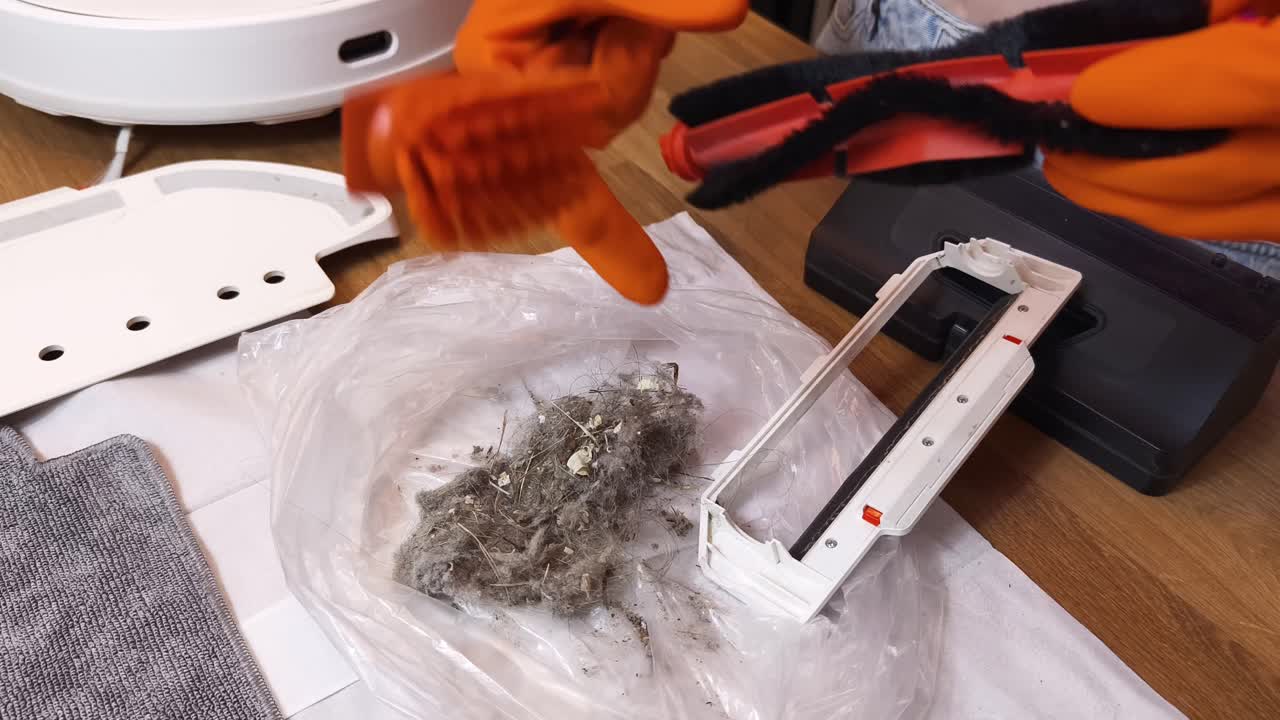 Cleaning a Robot Vacuum