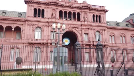 establishing shot of casa rosada presidential house buenos aires city argentina government building in plaza de mayo