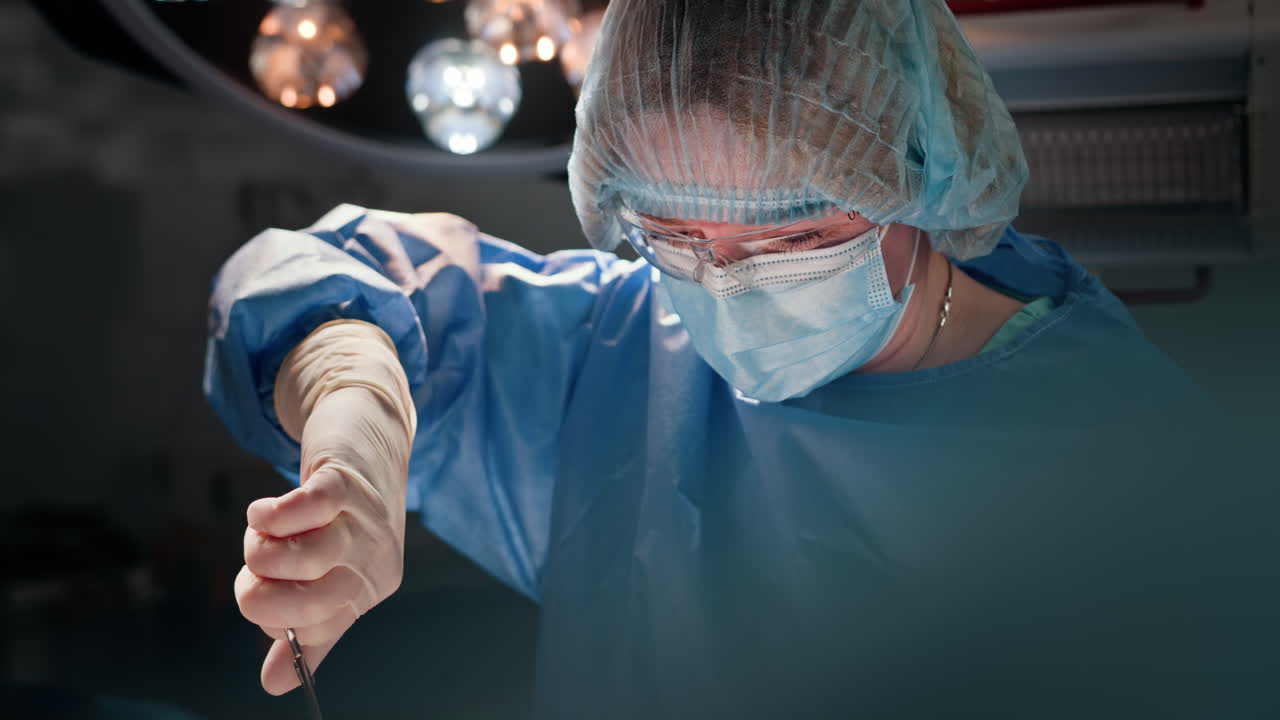 cirujano en quirófano