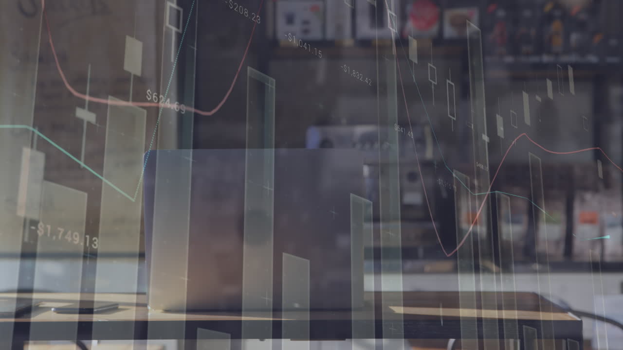 사무실 책상에서 노트북의 클로즈업에 대한 통계 데이터 처리의 애니메이션