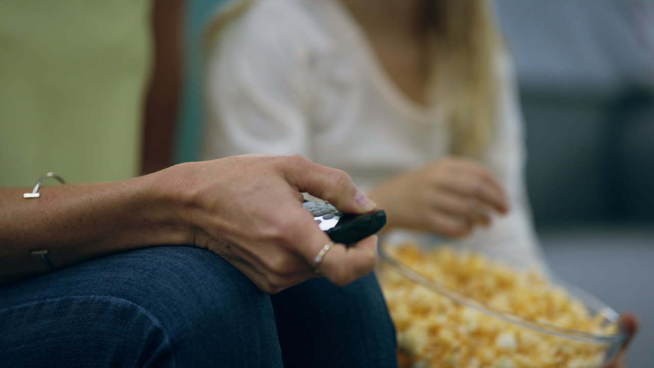 Popcorn is ready so it's time to press play