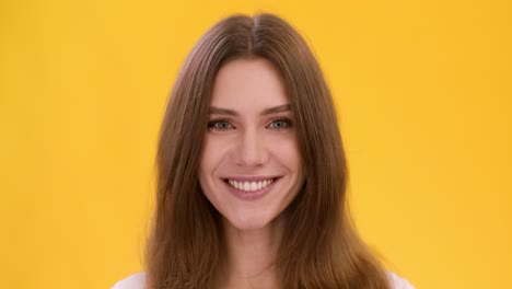 retrato de una mujer sonriente