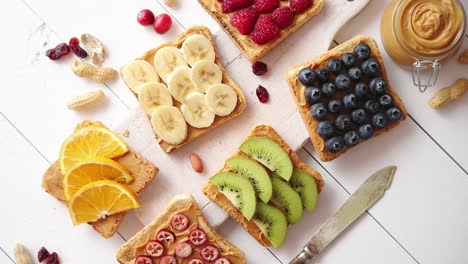 Assortment-of-healthy-fresh-breakfast-toasts