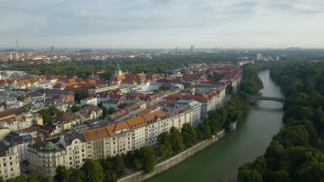 Vista-Aérea-Del-Río-Isar-En-Munich,-Alemania