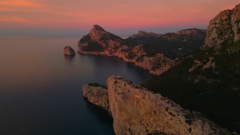 Cap-Formentor,-Es-Colomer-Island,-Mallorca,-Spain-At-Golden-Hour