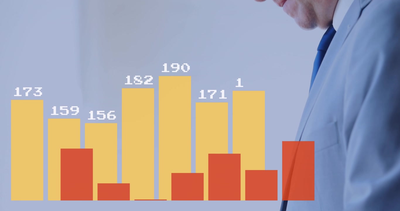 Animación de números cambiantes en gráficos de barras sobre un hombre caucásico desplazándose en un smartphone.