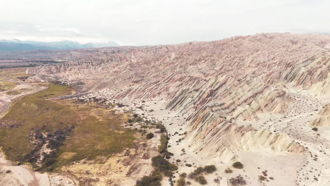 Panoramic view of the famous rock formations in the Quebrada de las Flechas, highlighting their unique shapes and stunning natural beauty.