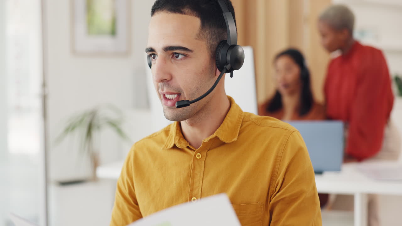 hombre, agente de telemarketing y trabajador