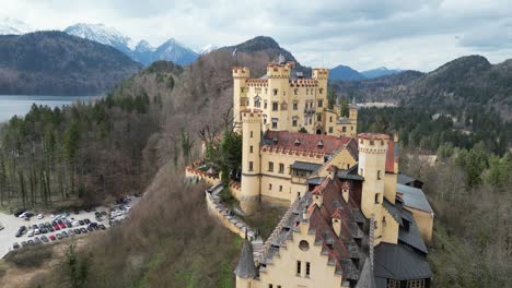 Grabé-Estos-Increíbles-Clips-Con-Mi-Mavic-Mini-3-Pro-Mientras-Visitaba-Lermoos,-Austria