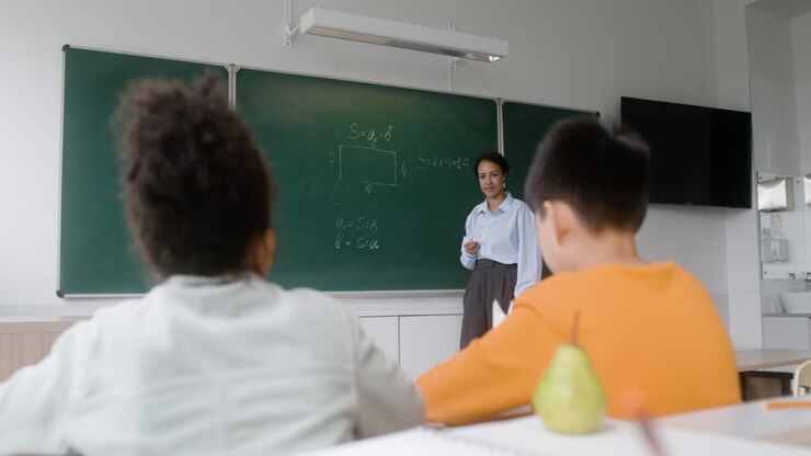 Teacher explaining.