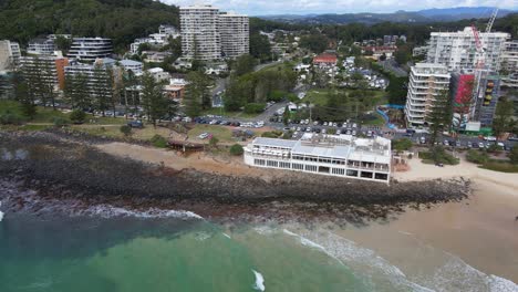 Aerial-View-Of-Burleigh-Pavilion,-Beachside-Bar-And-Restaurant-Near-Burleigh-Head-National-Park-In-Queensland,-Australia