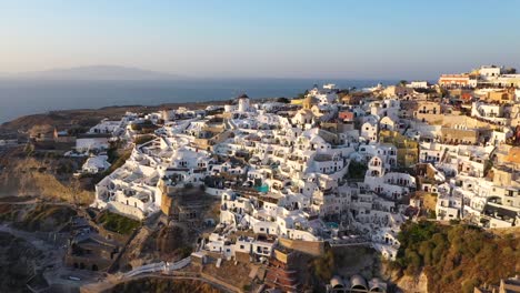 Amazing-sunset-in-Santorini,-Oia-,Cycladic-islands,-Greece