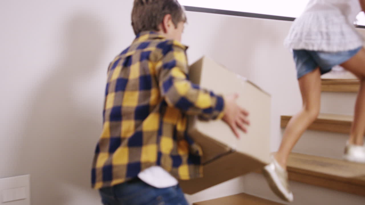 a los niños les encanta su nuevo hogar.