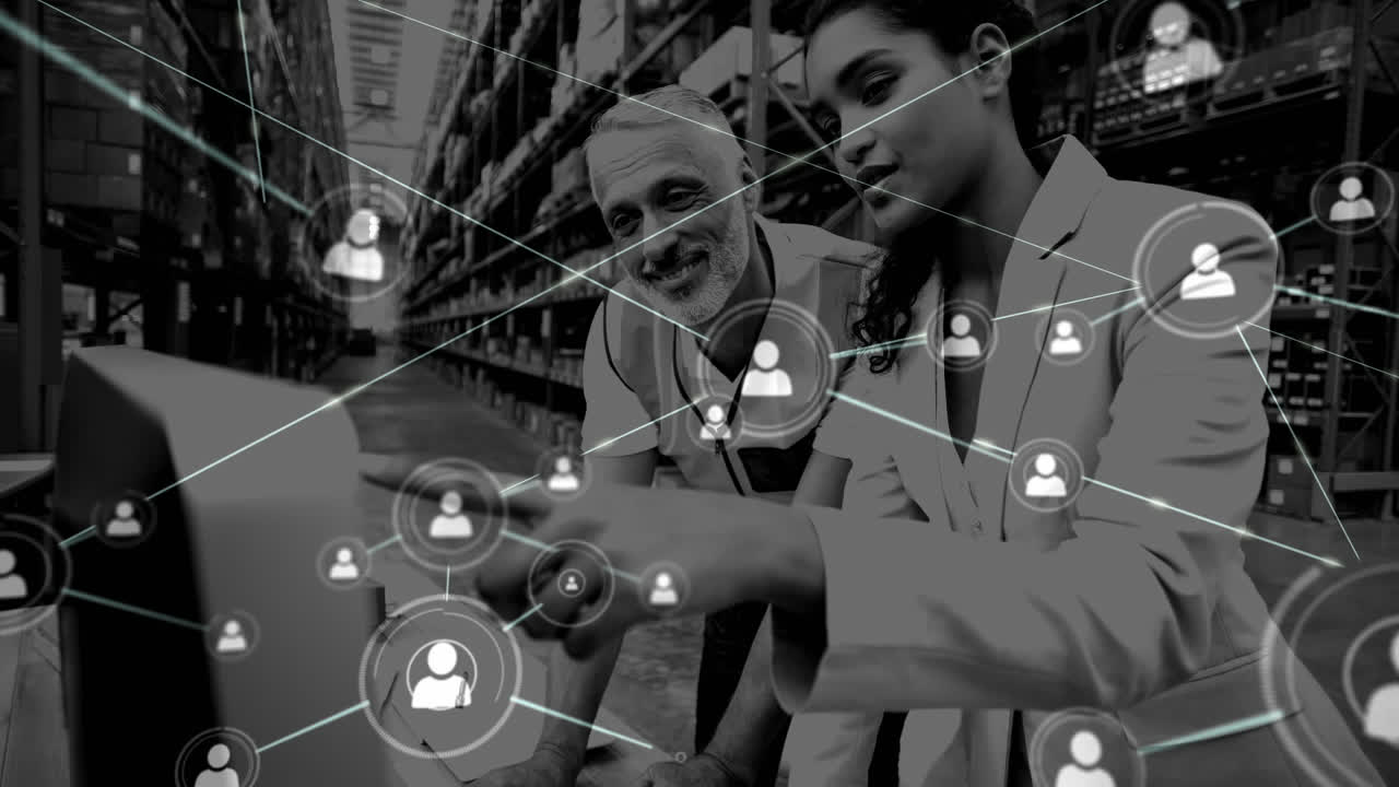 animación de la red de conexiones e iconos sobre los trabajadores en el almacén