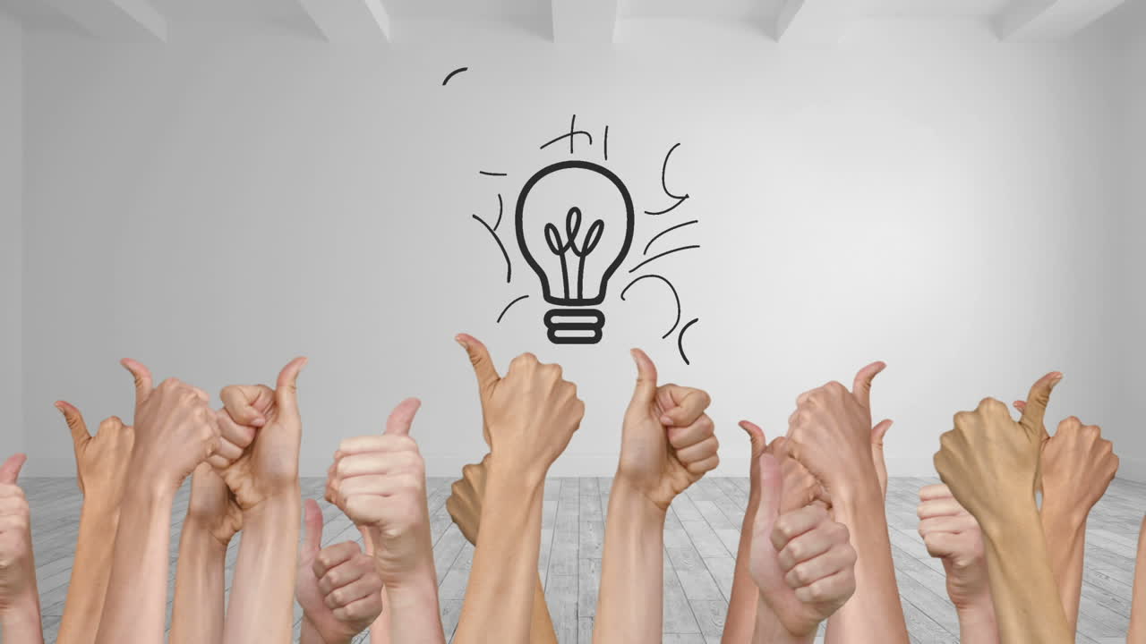 bombilla que aparece con muchos pulgares hacia arriba