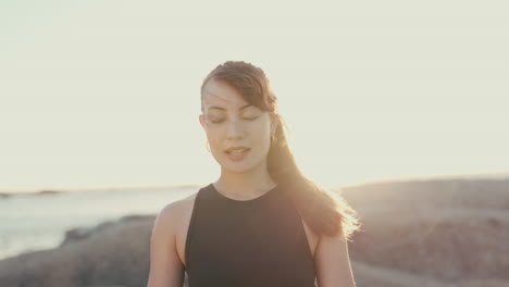 Meditation,-Frieden-Und-Atmung-Mit-Der-Frau