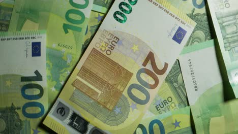 eurobankbiljetten (200 en 100)