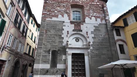 historic centre lucca italy romanesque building style exterior main square