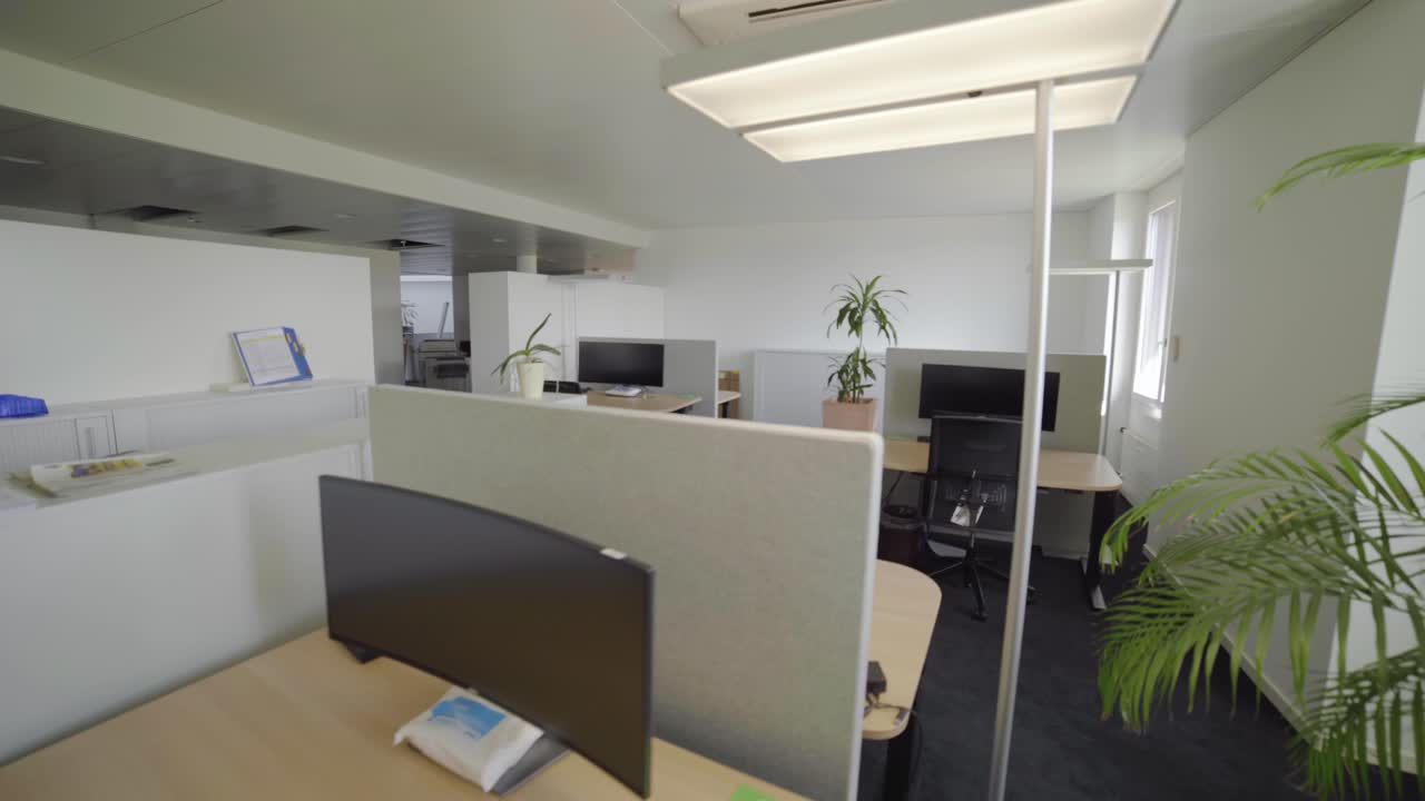 Empty Office Workplace Desk Telecommute Covid