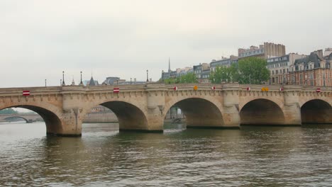 puente mas antiguo de paris