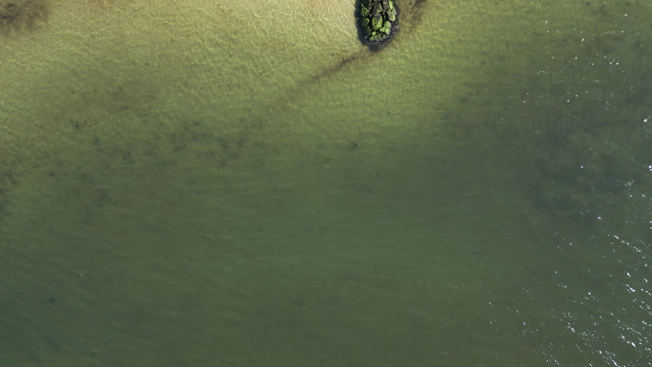 Vista aerea di Dennis Port, Nantucket Sound, MA, in una mattina serena