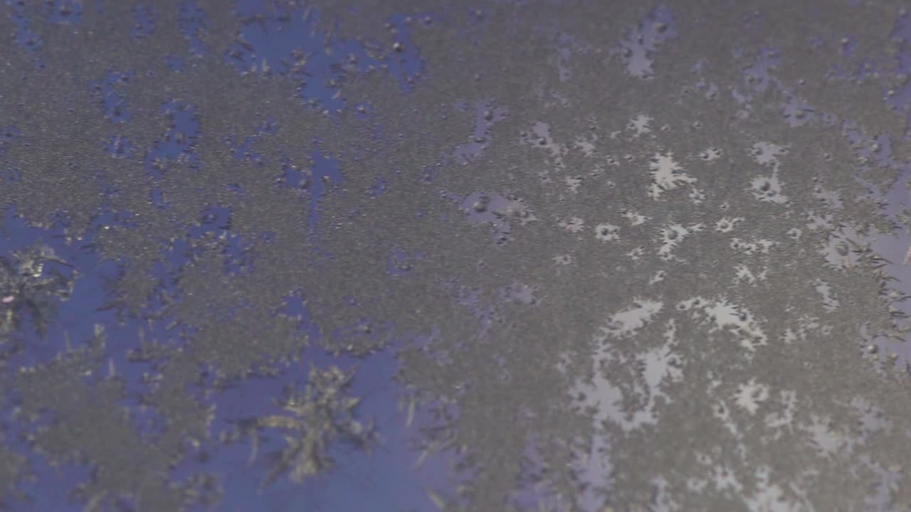 escarcha que cubre una ventana