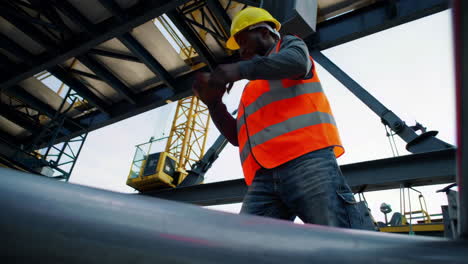 construction site workers