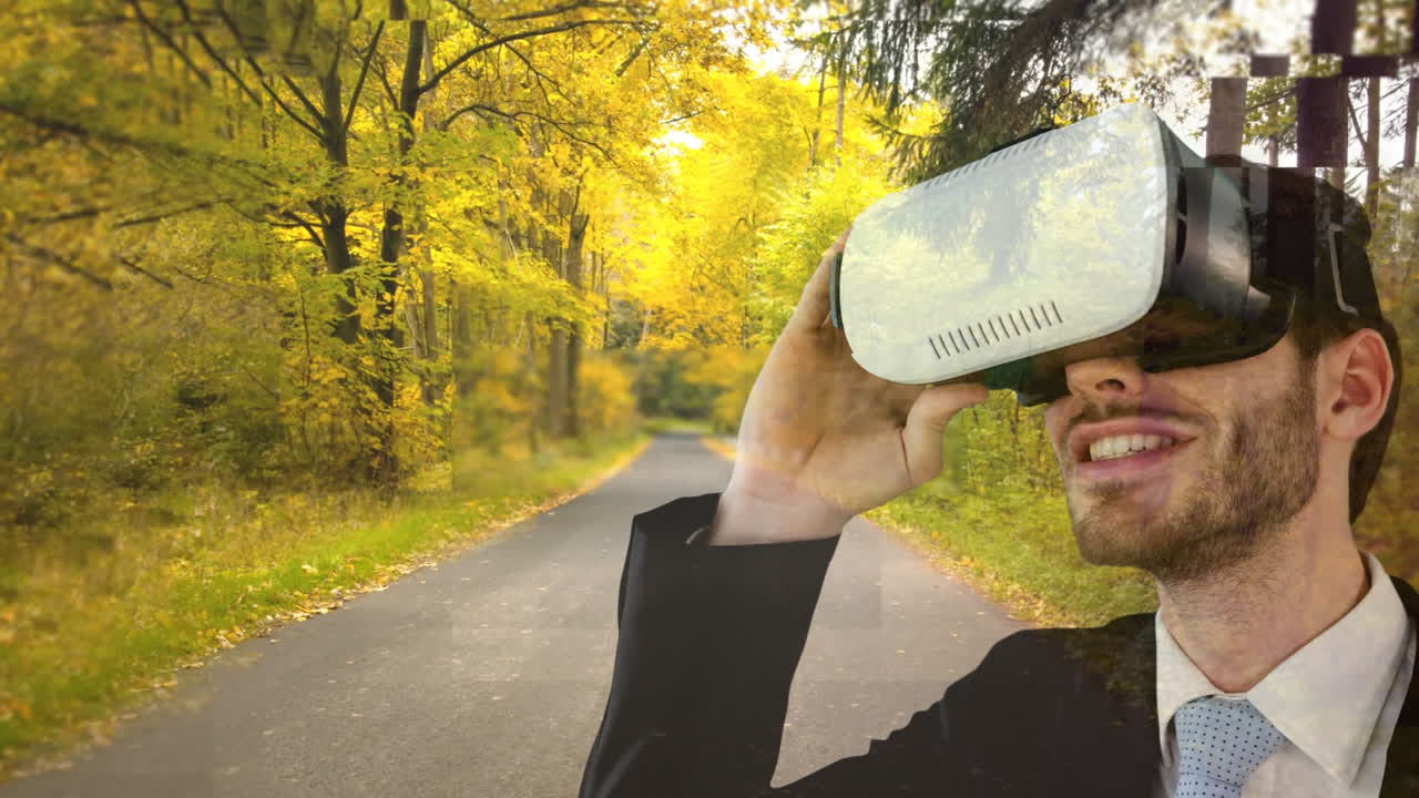 Hombre usando video de realidad virtual
