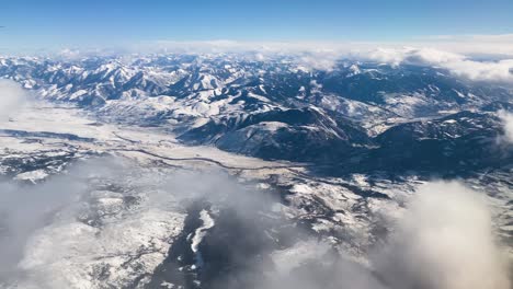 vista aérea del paisaje montañoso de bozeman montana