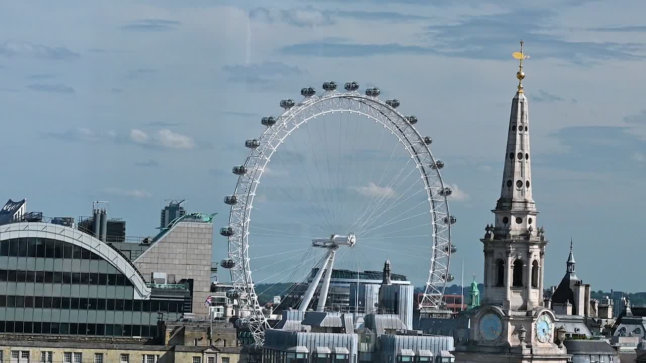 세인트 마틴 인 더 필즈 교회 (st. martin in the fields church) 와 런던 아이 (london eye), 런던, 영국