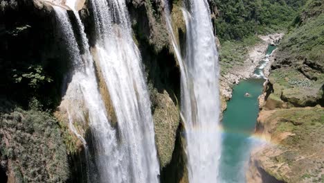 Cascada-De-Tamul-Desde-Un-Dron