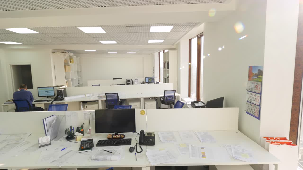 espacio de oficina vacío moderno