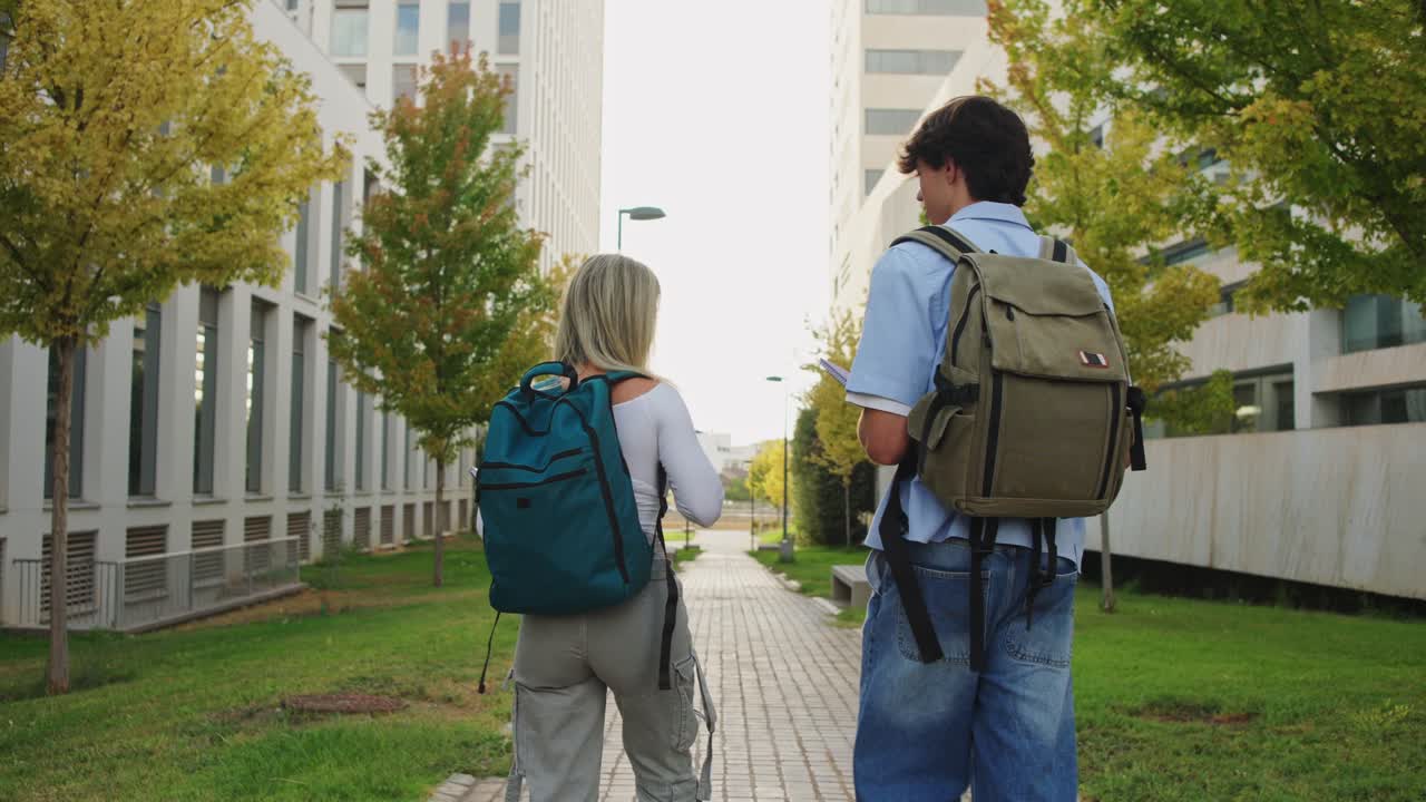 Students walking on a college campus